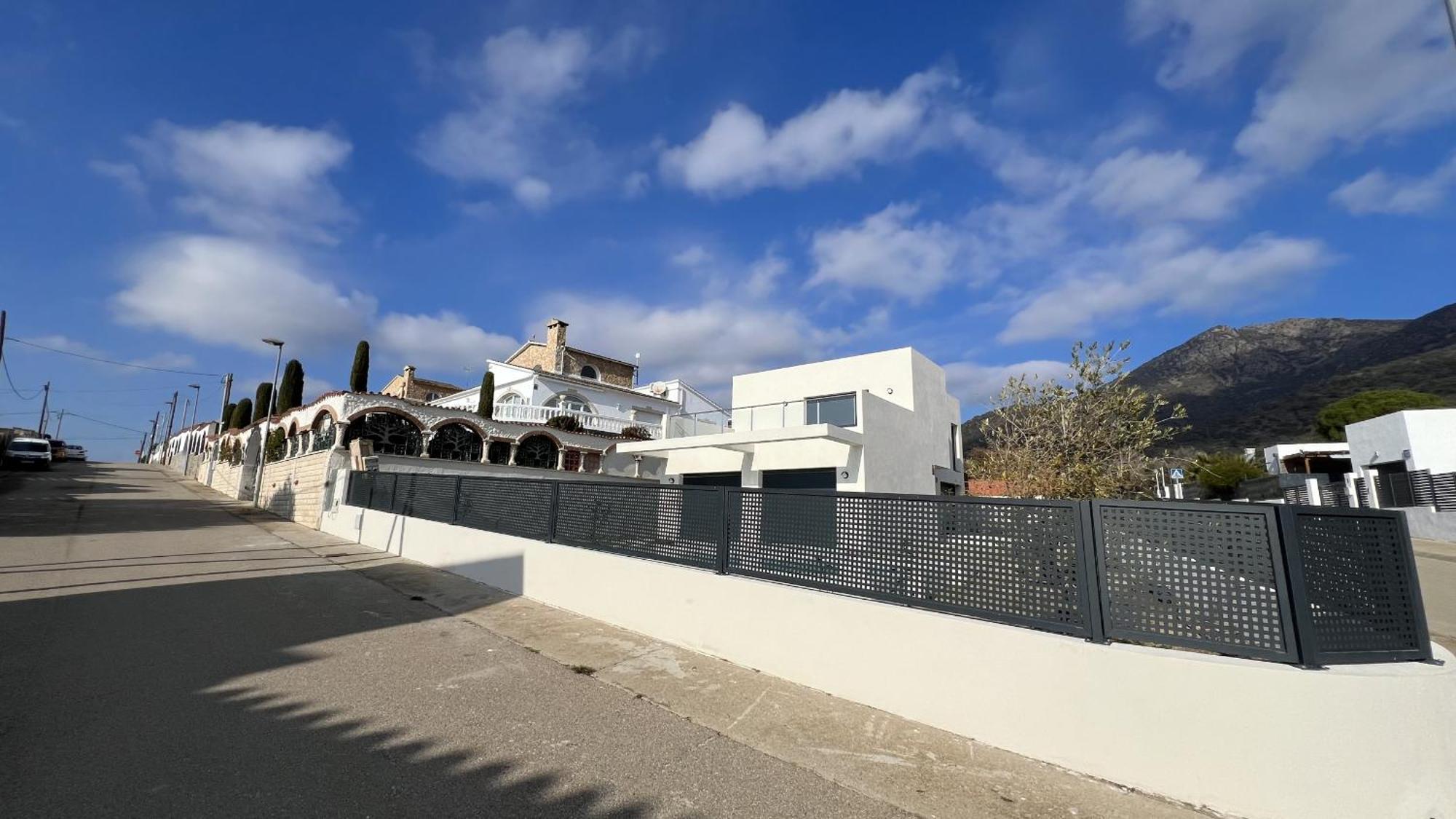 Villa Casa Moderna Roses Con Piscina Y Jardin Mas Bosca, Roses Palau Saverdera Esterno foto